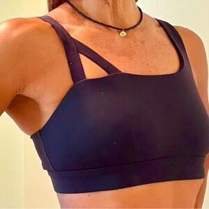 ALO Yoga Airbrush Bra Size S Black